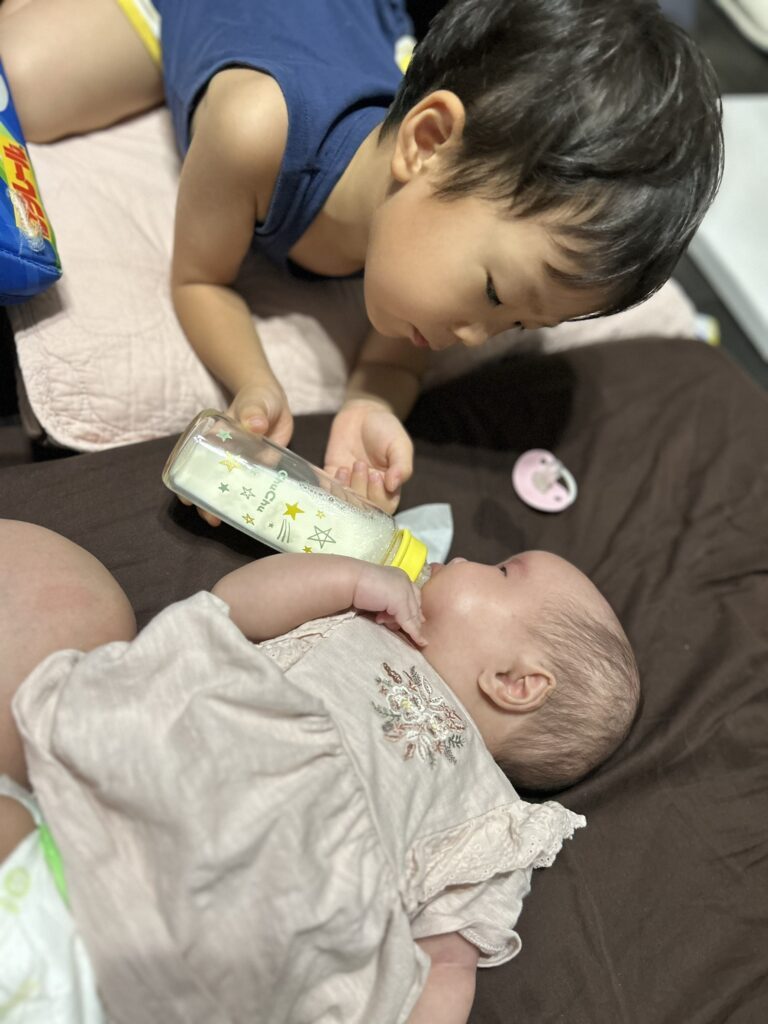 【実際の写真】妹の絶妙な表情