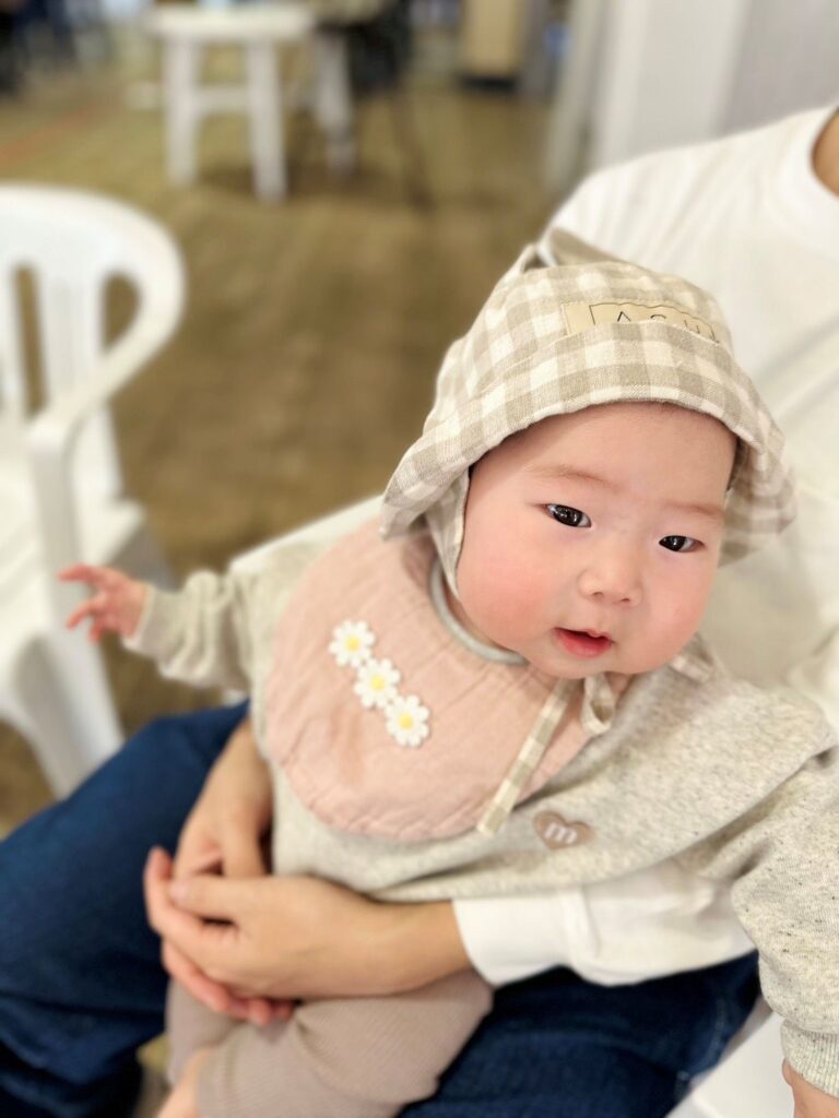 生後6ヶ月当時の娘さん②（＠chanpii_o0さんより提供）