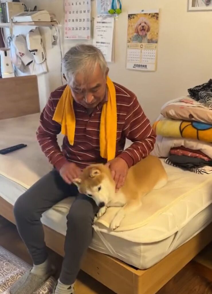 おじいちゃんと富士くん③（＠yamada_fuji_さんより提供）