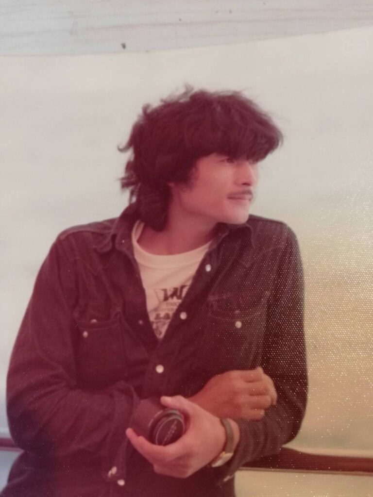 若かりし頃のお父さん②（@anemos.skさんより提供）