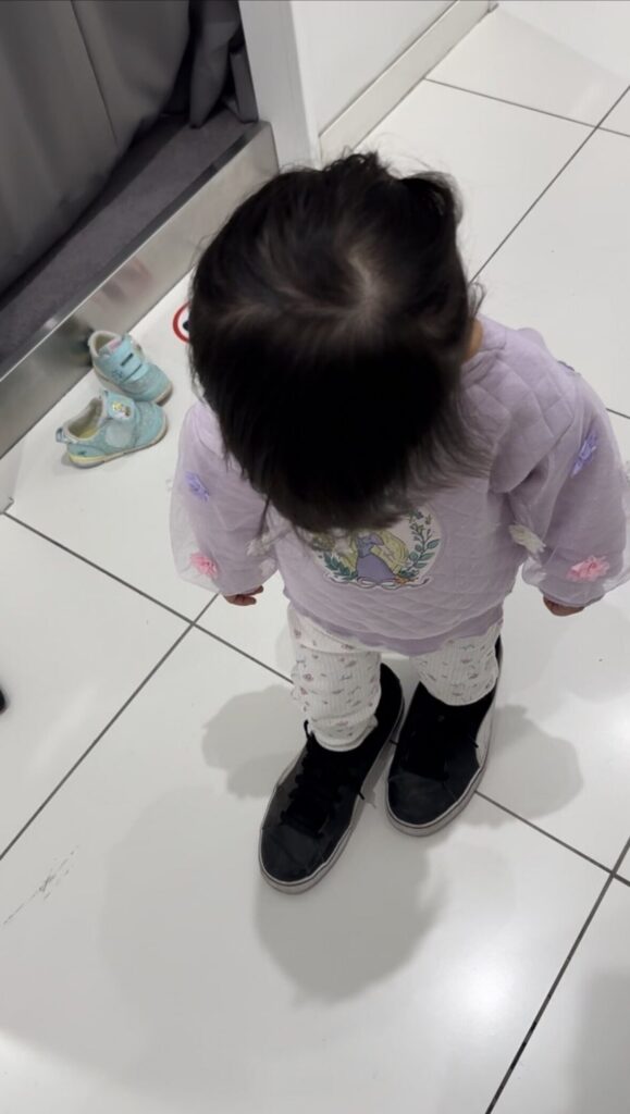 【実際の写真】戻ってきた娘さんの姿