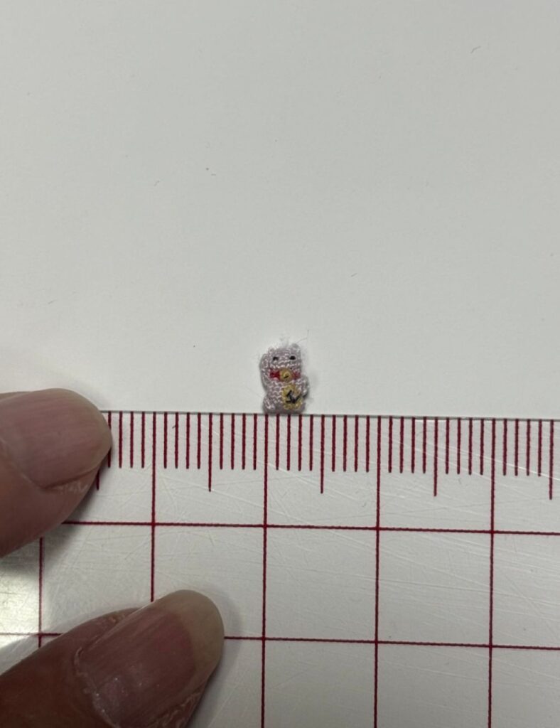 小さい招き猫の編み物③（＠handmade_noriさんより提供）