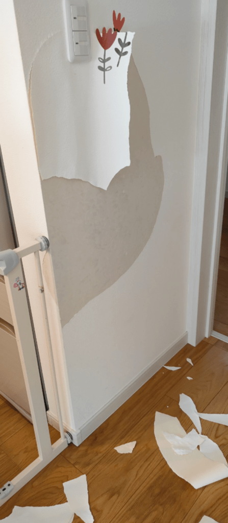 【実際の写真】母によって修理された壁