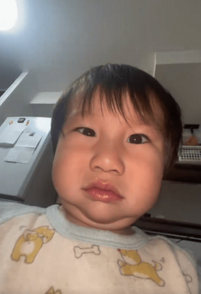 画面には自分の顔が（@ta629826さんより提供）