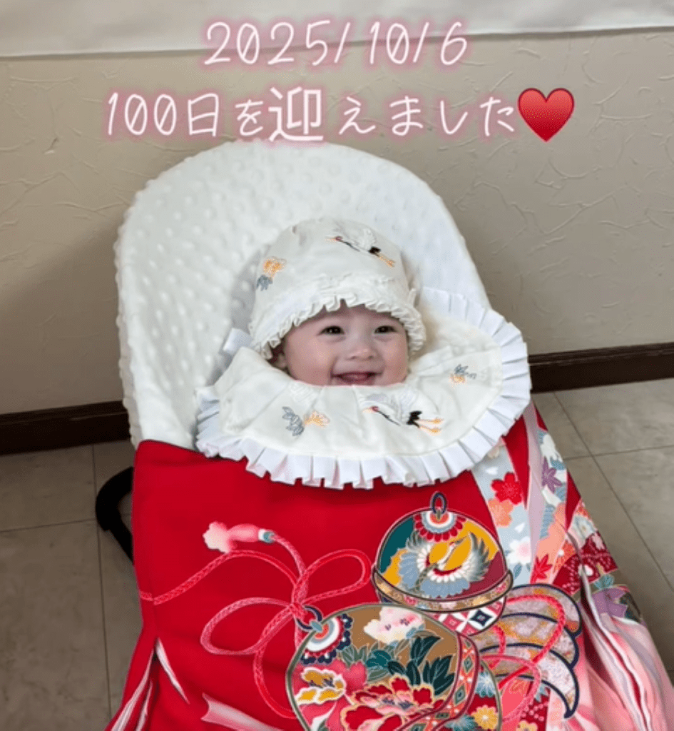 100日を迎えた娘さん①（＠muchume628さんより提供）