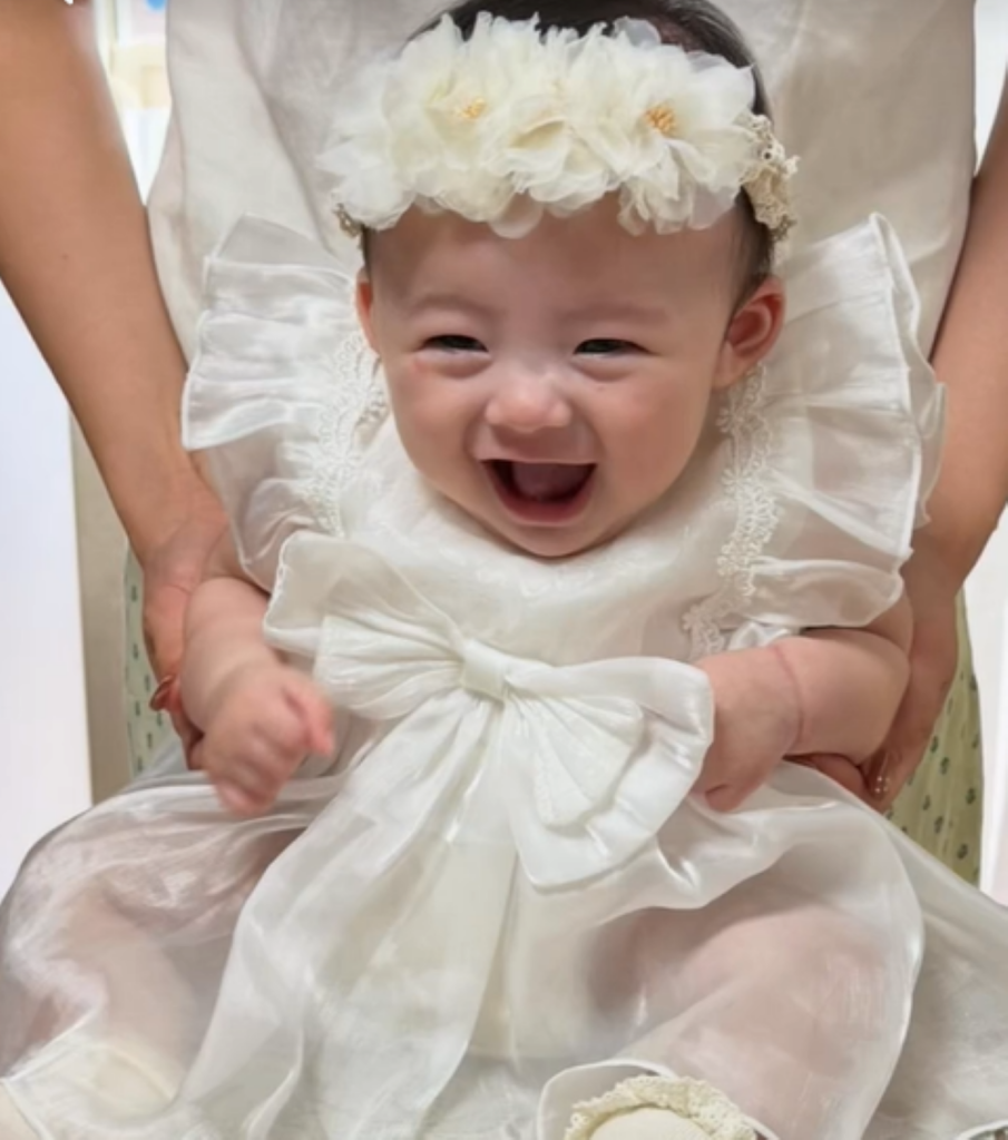 100日を迎えた娘さん②（＠muchume628さんより提供）