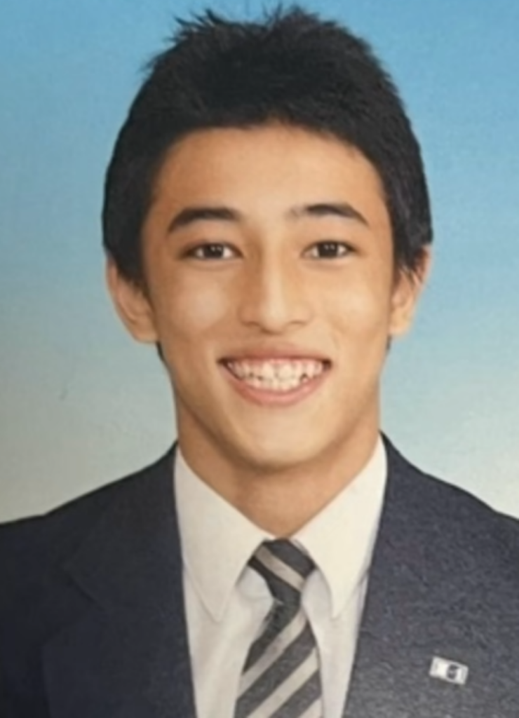 卒業アルバム①（＠rasalaamenさんより提供）