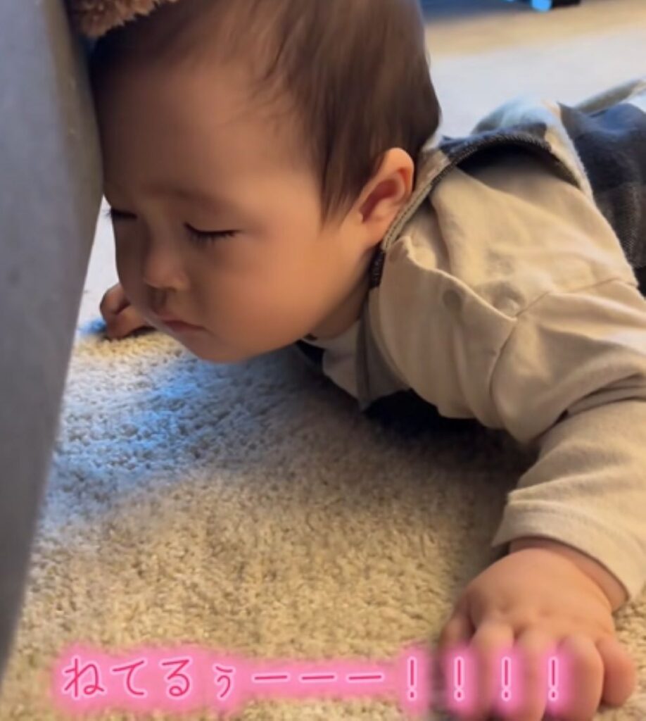 寝てしまったようです（＠potepote_hiyuさんより提供）