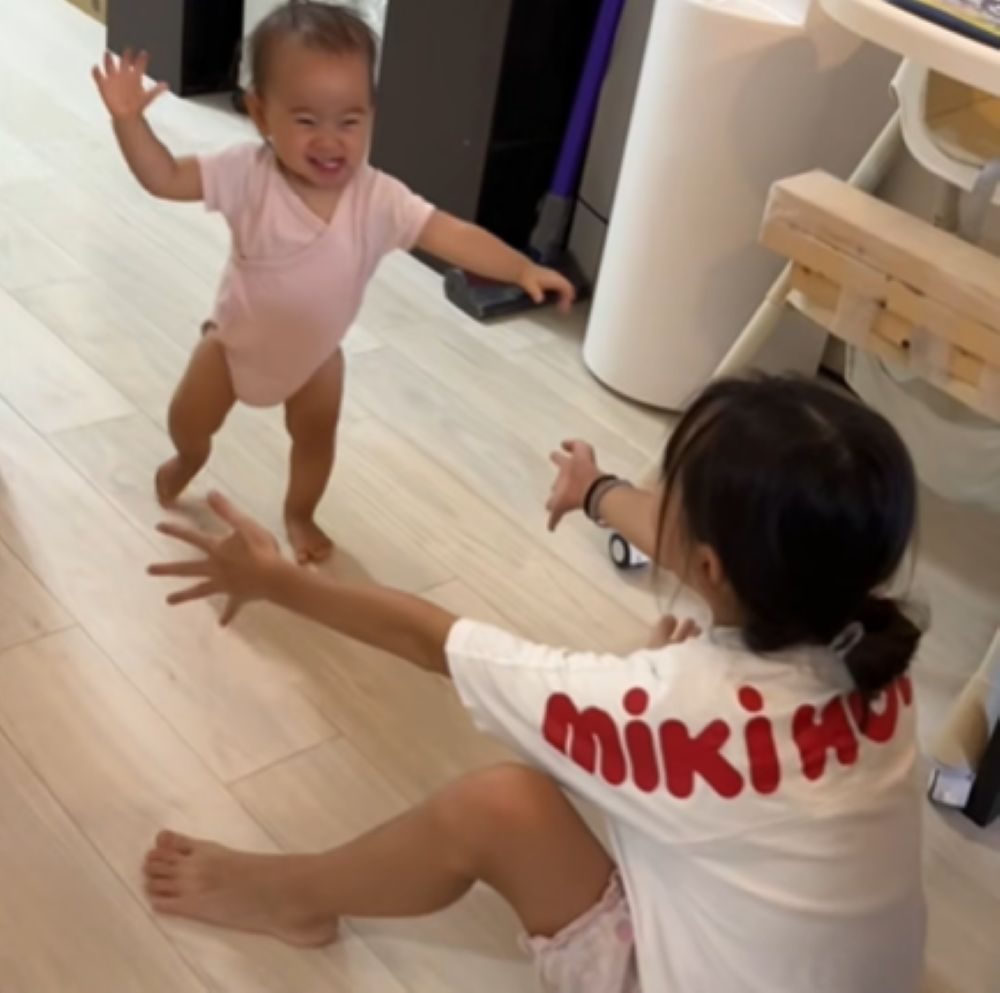 お姉ちゃんのもとへ（＠_jurixmitsu_さんより提供）