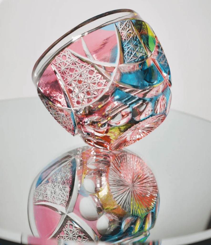 切子ガラス作品④（@tomokirikoさんより提供）