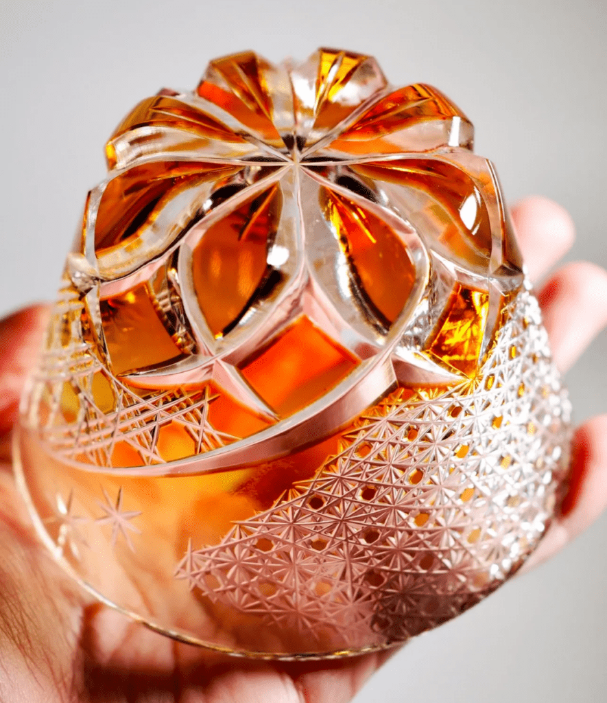 切子ガラス：完成（@tomokirikoさんより提供）