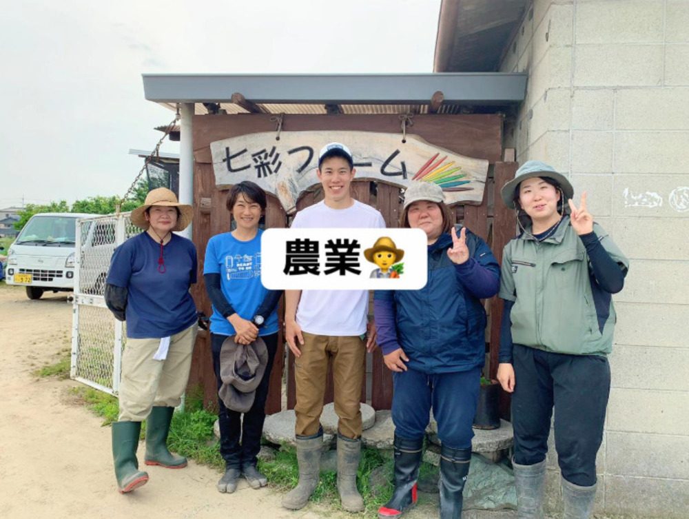 農業ボランティアへ行った時の様子（@ichigo_boyさんより提供）