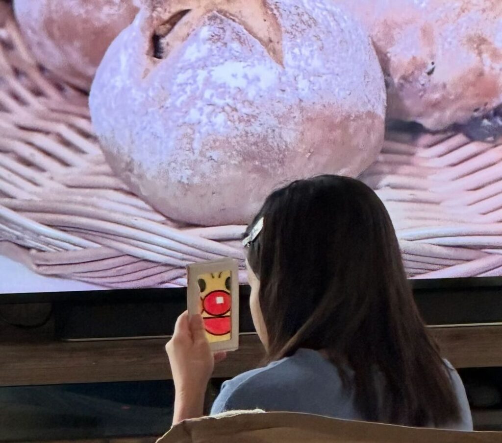 変身する奥さん（@t.hayashi.farmerさん（Threads）より提供）