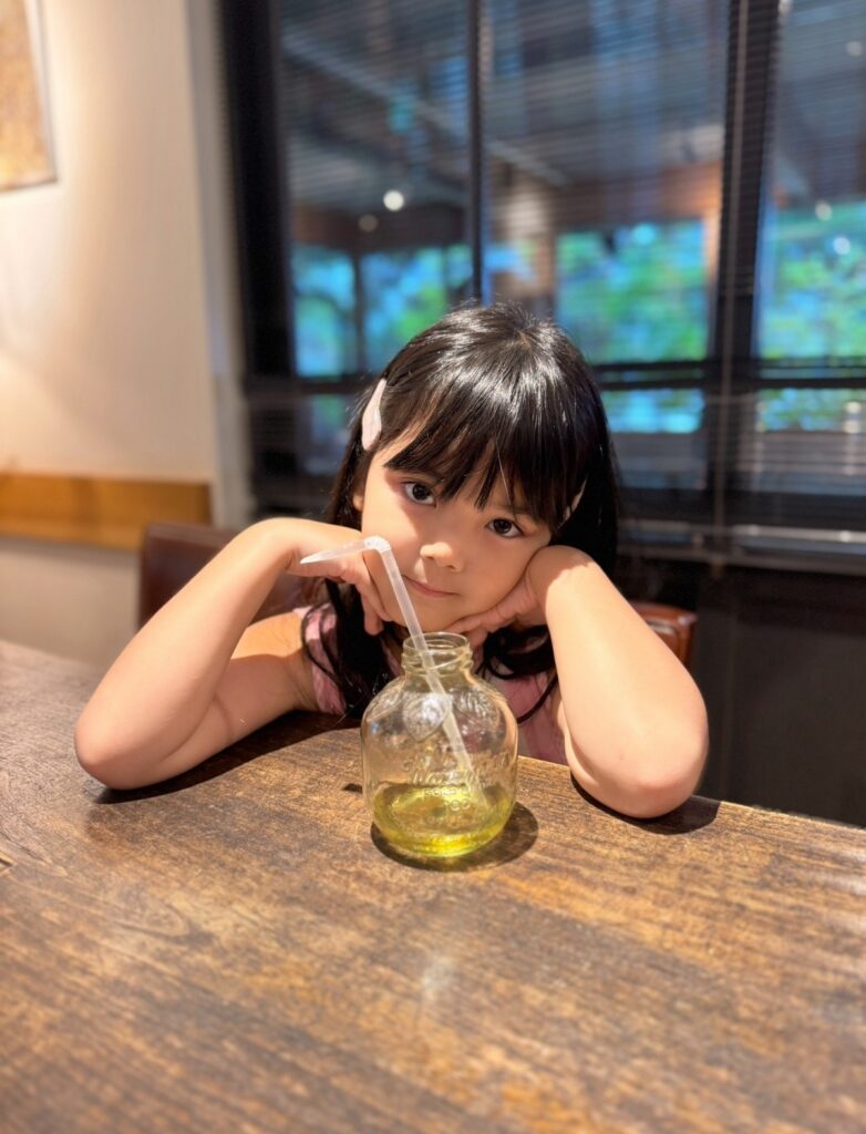 普段の娘さんの様子②（@me.and_kさんより提供）