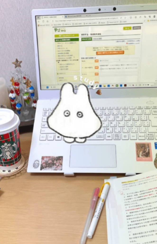 勉強にも取り組み（＠_.nachipic._さんより提供）