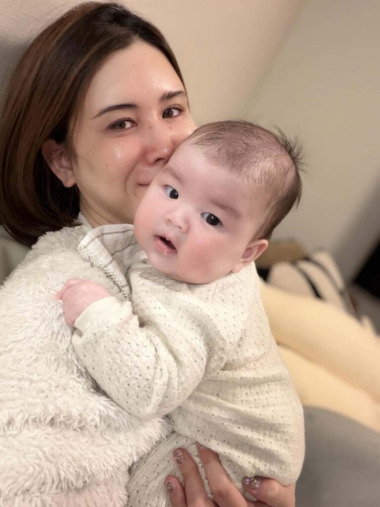 20年後のママさんと娘さん（@tomoko_k09さんより提供）