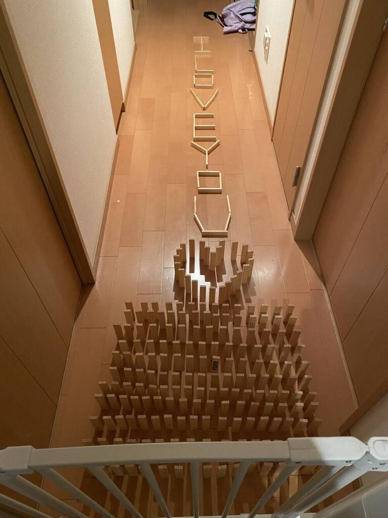 忘年会から帰ると…？（@aya.883.770さんより提供）