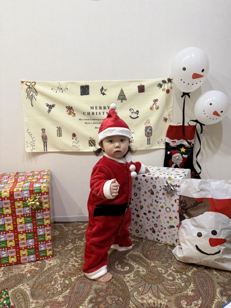 サンタ姿の娘さん（＠hatsuoshi02さんより提供）