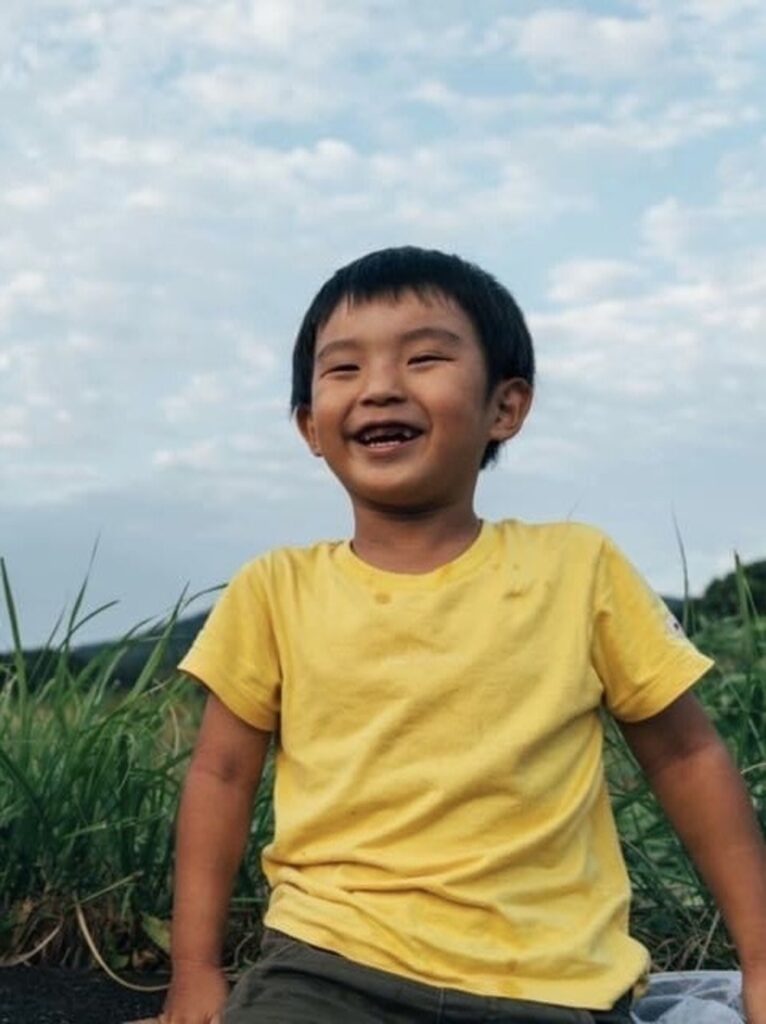 小2の頃の長男さん（@kubokeinaさんより提供）