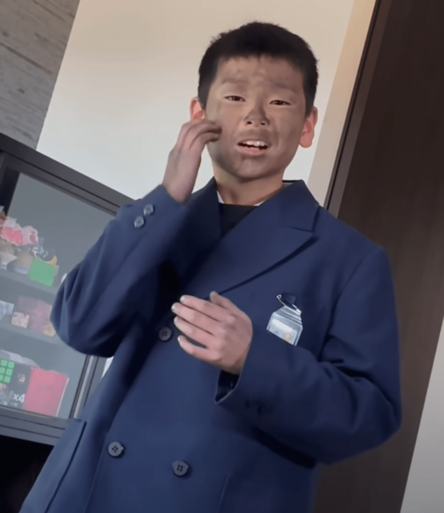 顔が真っ黒で帰宅（@kei_cube.224さんより提供）