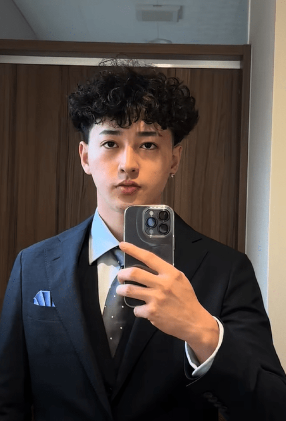 成人式のために1年間ダイエットした20歳男性　そのビフォーアフターに「まじすごい」「かっこいい」「イケてる」