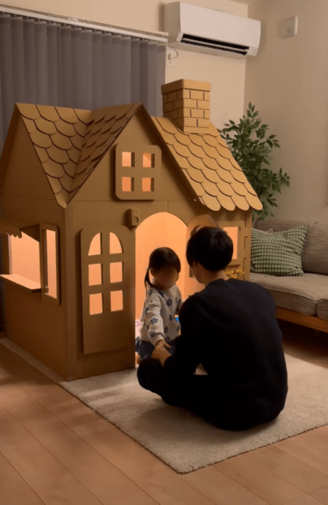 家族でおままごと①（＠kuronushi_さんより提供）