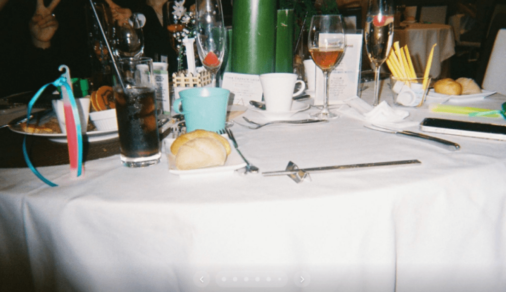 手元のテーブル写真（＠cocco038さんより提供）