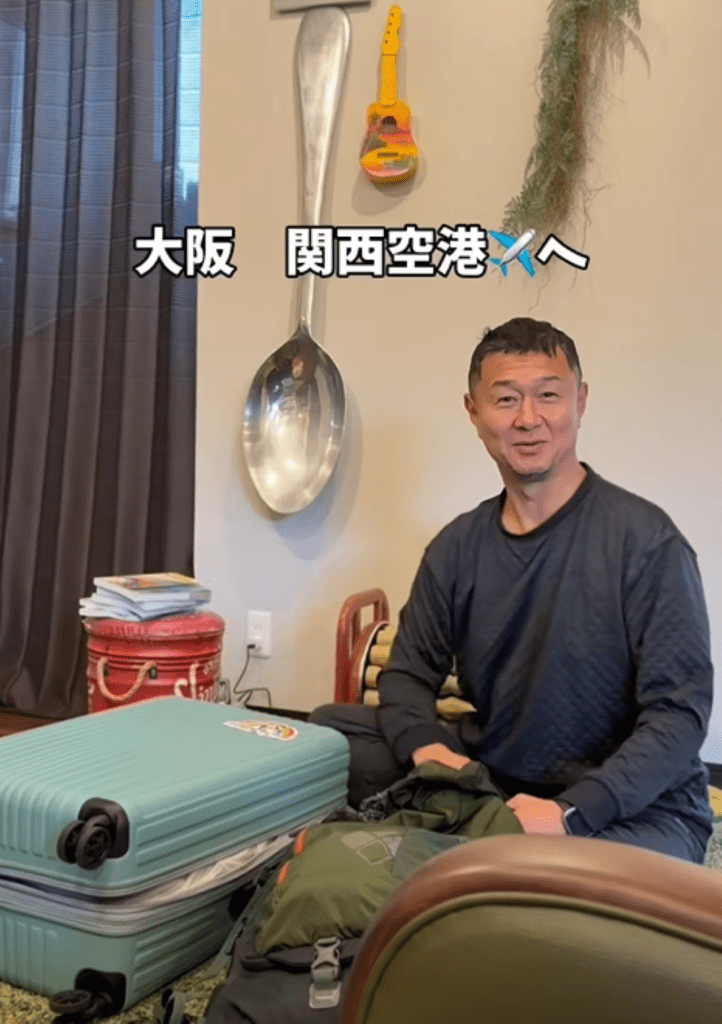 長年の夢を叶えるパパさん（まつりんち(@warotta_official)さんより提供）