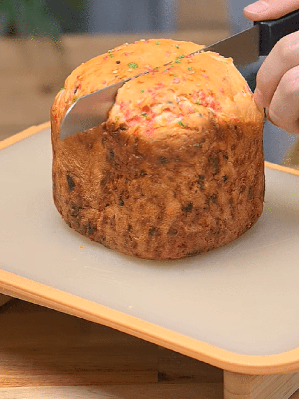 「切るのが楽しみ！」“夢の食パン”を自宅で手作りした女性。その断面に…「おおおおお」「子どもが喜びそう！」「かわいい！」