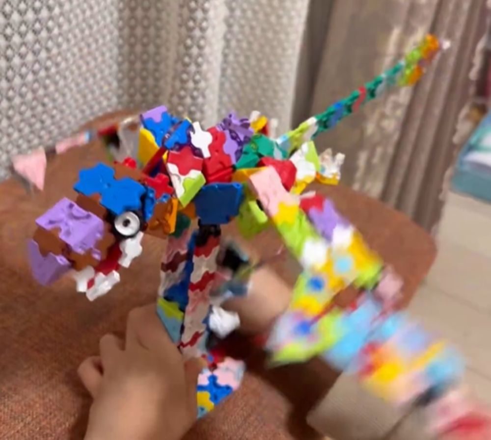 ブロックで作った鳥②（＠moja99758134さんより提供）