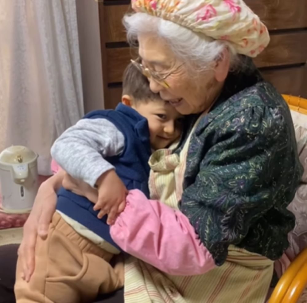 懐いている様子（＠sekaino_asamaruさんより提供）