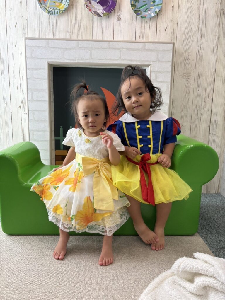 仮装した兄妹（＠naima.channel3さんより提供）