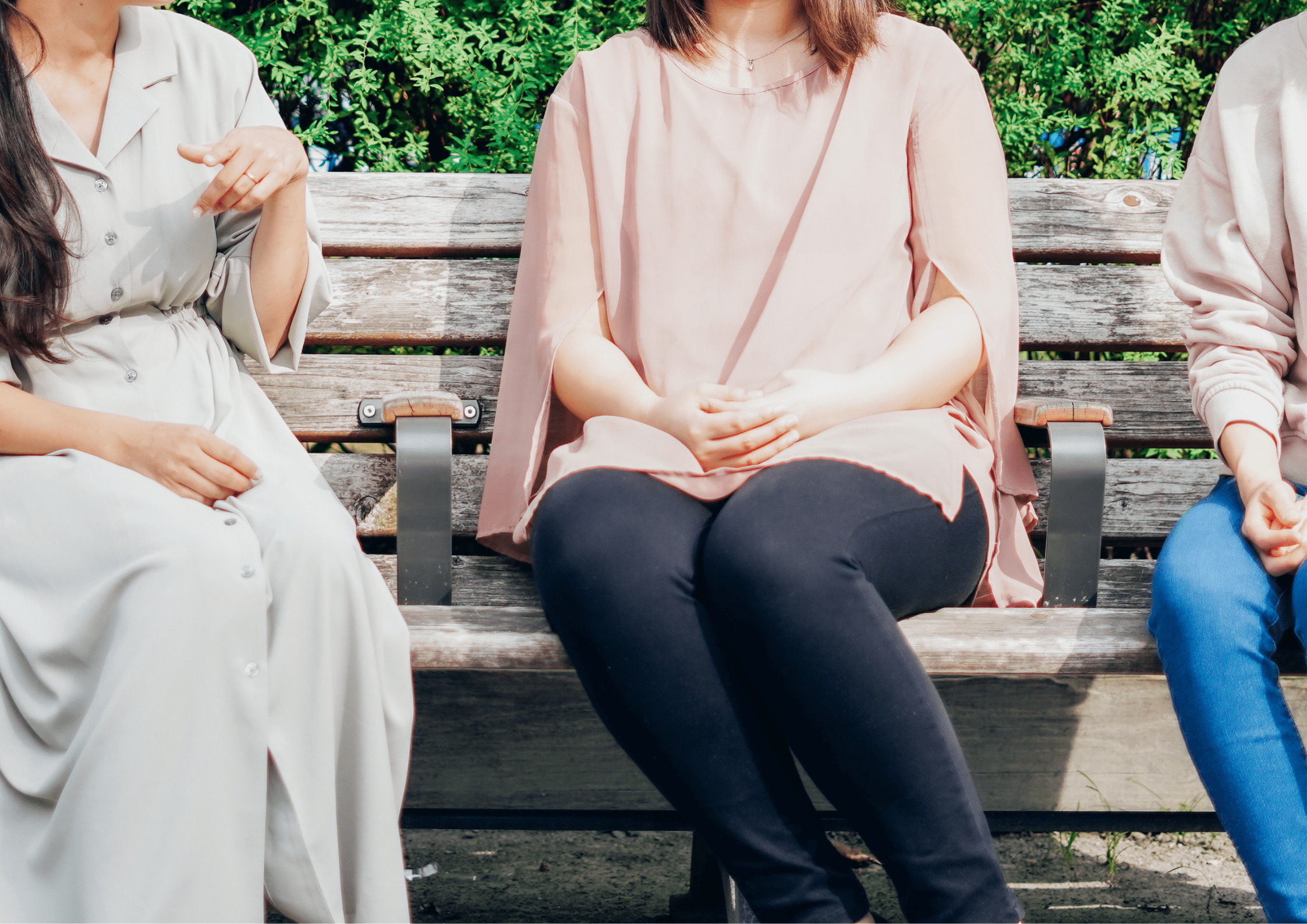 「仕事帰りに外食で2000円はかけすぎですか？」　正直「お金をかけすぎだと思うもの」ランキング