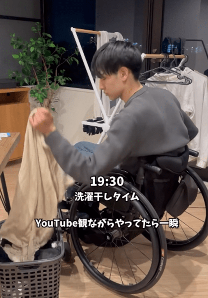 車いす生活に…（＠shaka_wheelchairさんより提供）