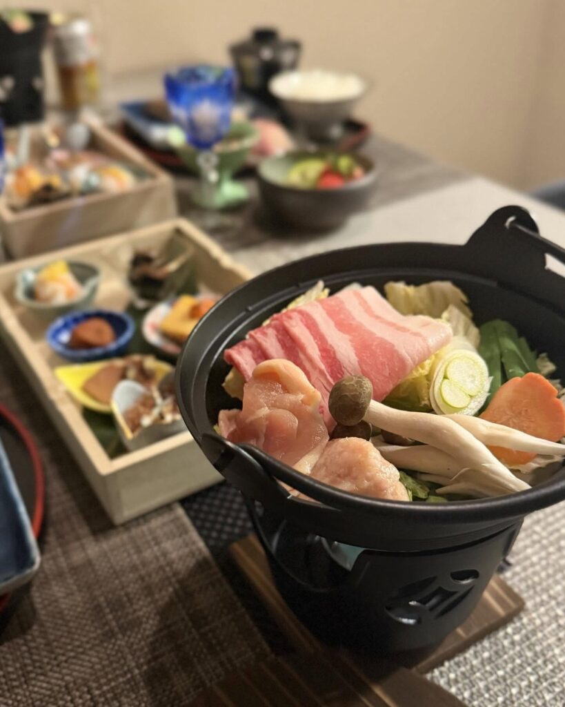 豪華な鍋物（＠chichichisuさんより提供）