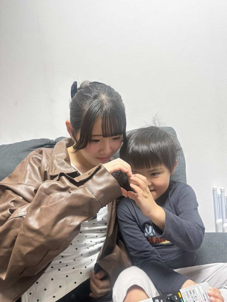 16歳のお姉ちゃんに早く会いたい3歳の弟（@yui.y.sei1110さんより提供）
