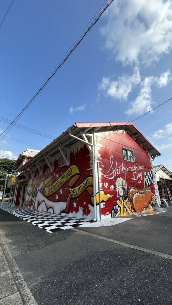 お店に描いた壁画②（dollyさんより提供）