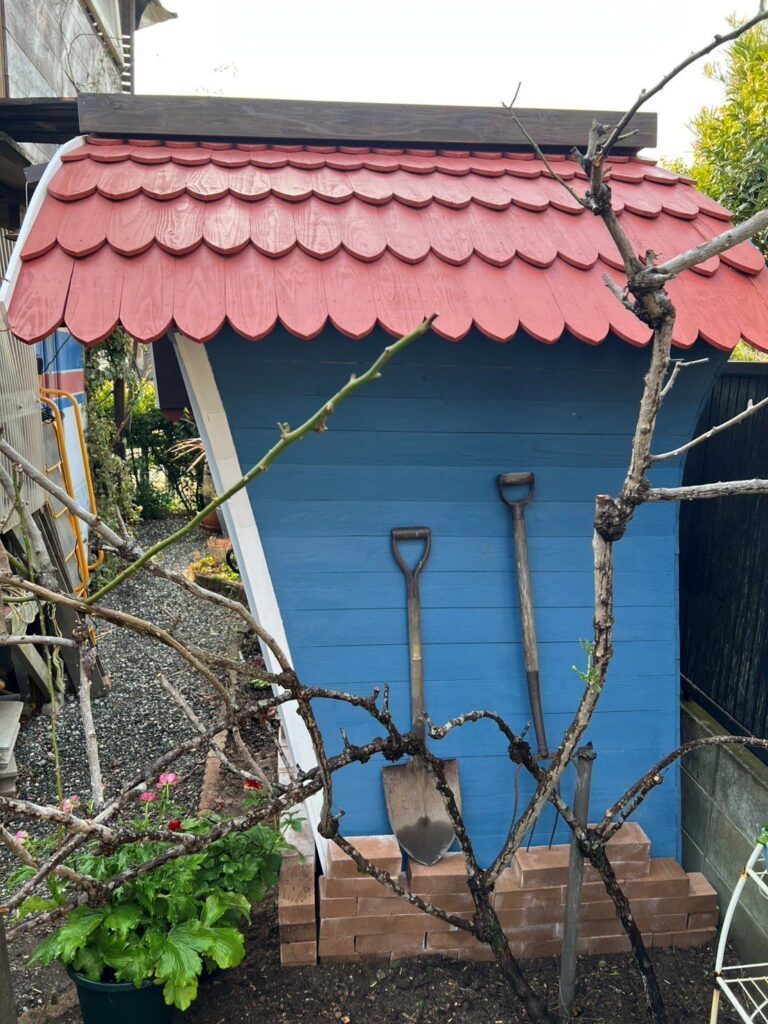 シャベルを収納（＠PyonYameさんより提供）