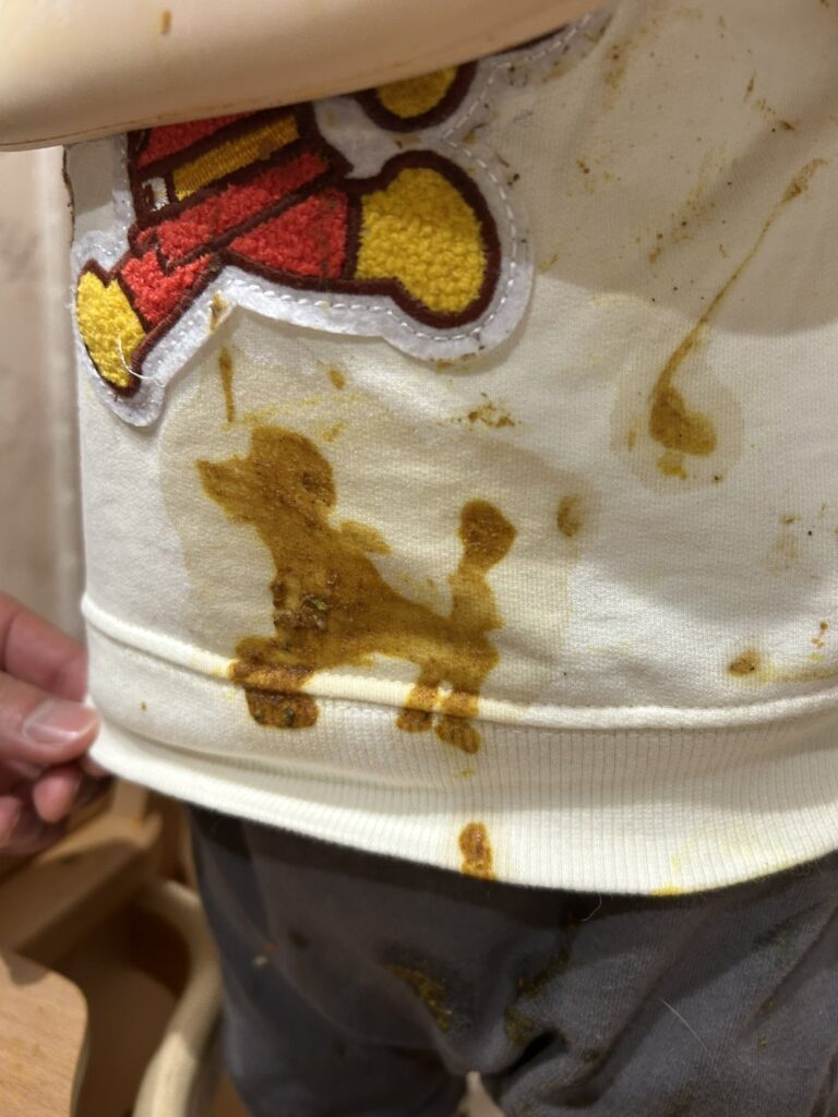 シミがプードルのような形に…（＠om_t0508kさんより提供）