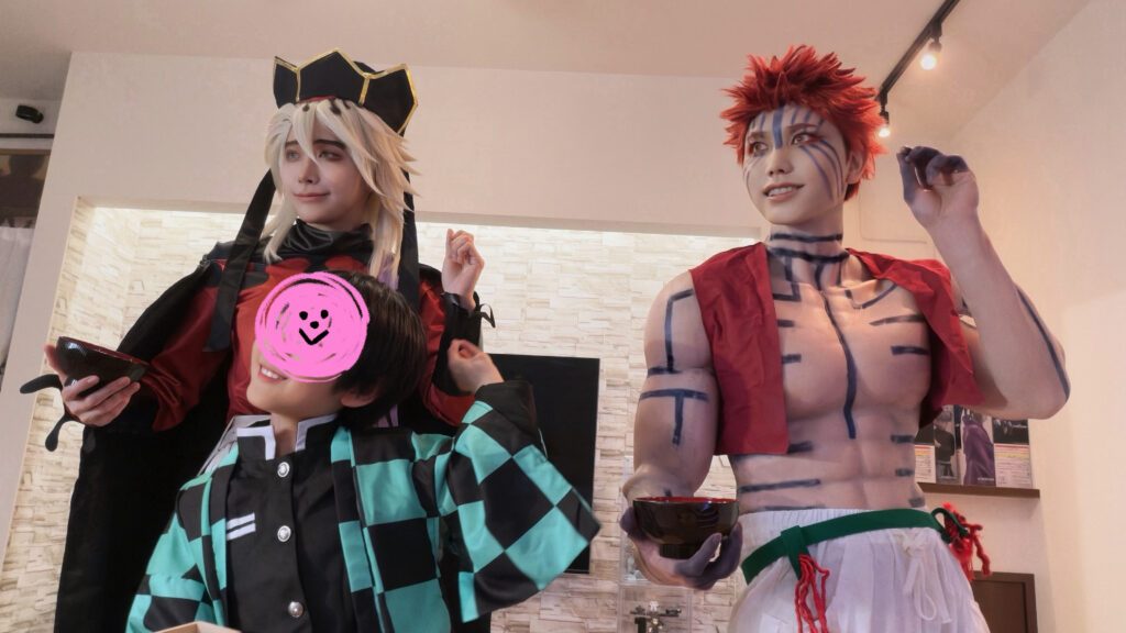 3人家族がコスプレした結果（＠mikan_packさんより提供）