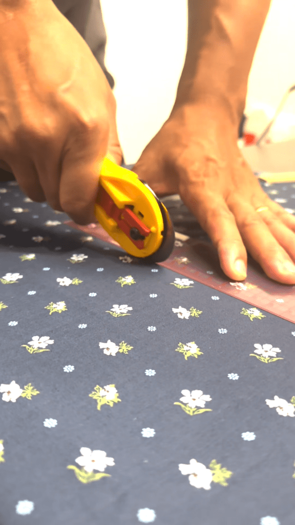 裁縫の様子②（＠sakurako_3046さんより提供）