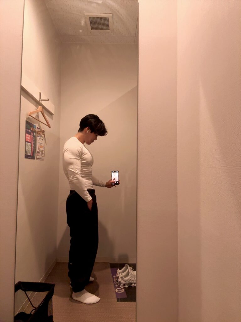 実は筋肉モリモリのマッチョ先生！（＠yu1t0.fitness_styleさんより提供）