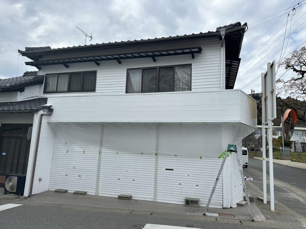 壁画制作前のお店②（dollyさんより提供）