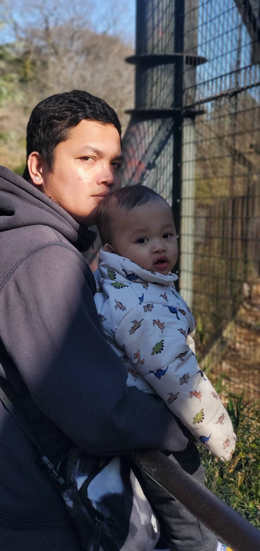 フィリピン人夫がくれた花束に違和感。しかしよく見ると…「外国人夫あるあるw」「気持ちが大事！」「愛はある！笑」