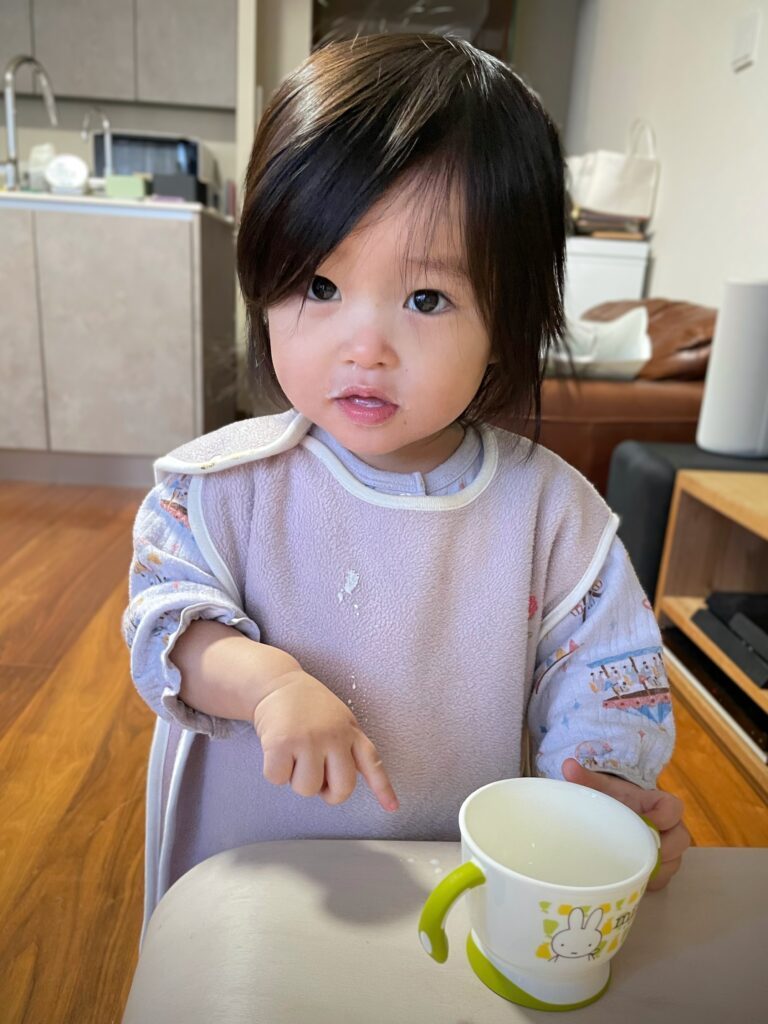 娘さんの様子⑥（＠cutebabytokerさんより提供）