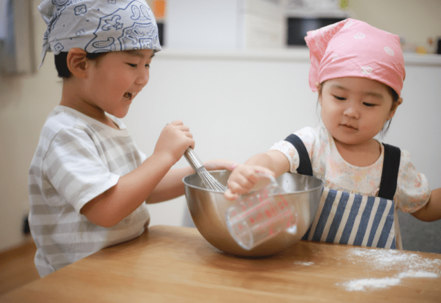 イメージ画像：お弁当づくりの様子①