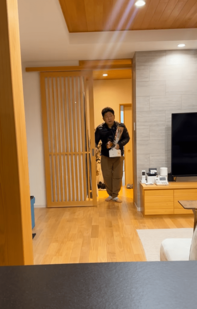 【実際の写真】1時間後、帰宅した夫の様子