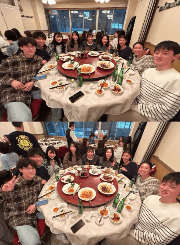 同窓会での集合写真②（＠okidoki_reikaさんより提供）