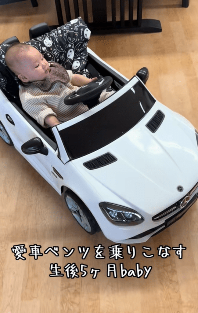 ベンツを乗りこなす様子②（＠miyu_1997さんより提供）