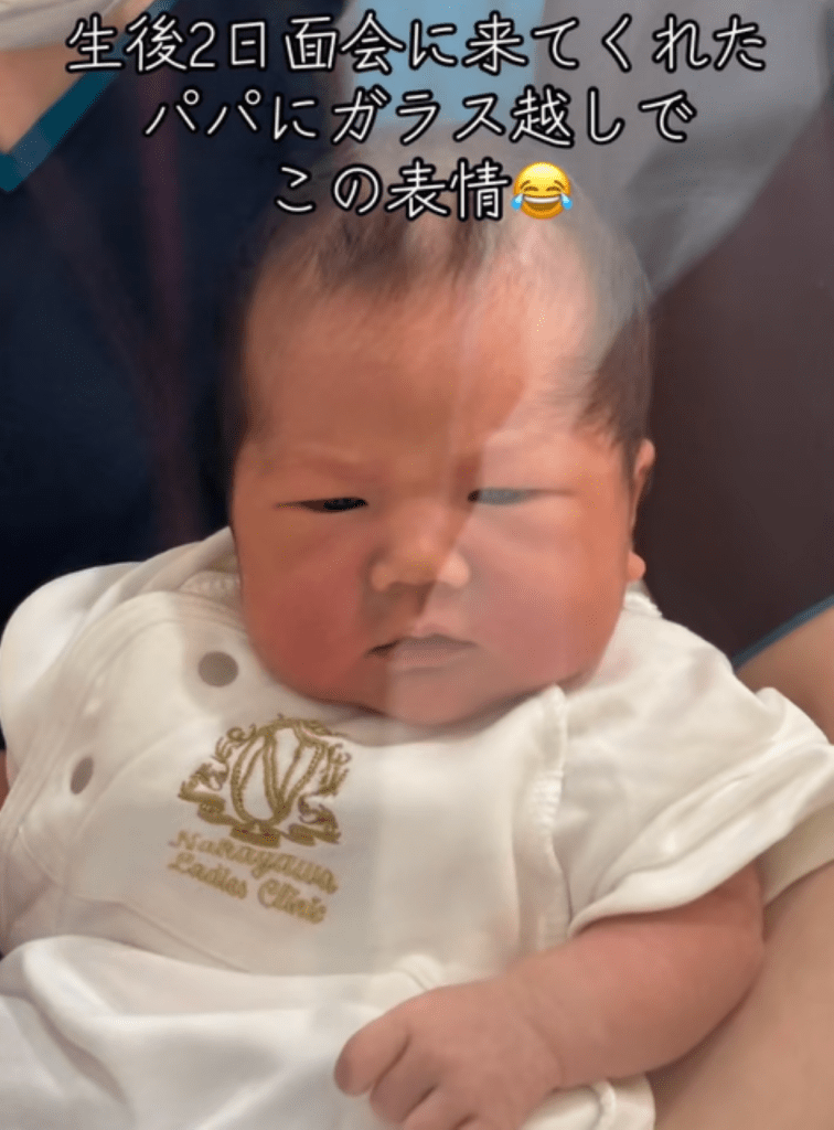 眉間にシワを寄せた顔（＠ichikamama0621さんより提供）